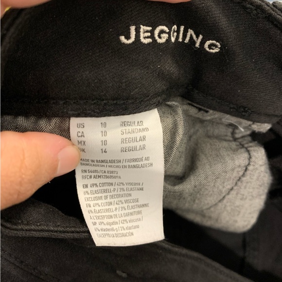 American Eagle Black Distressed Twill Jegging Jeans Size 10 - Picture 4 of 6